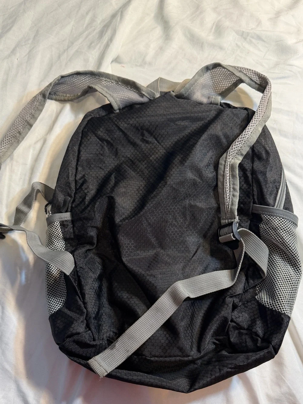 Bago Men's Black and Gray Everyday Backpack